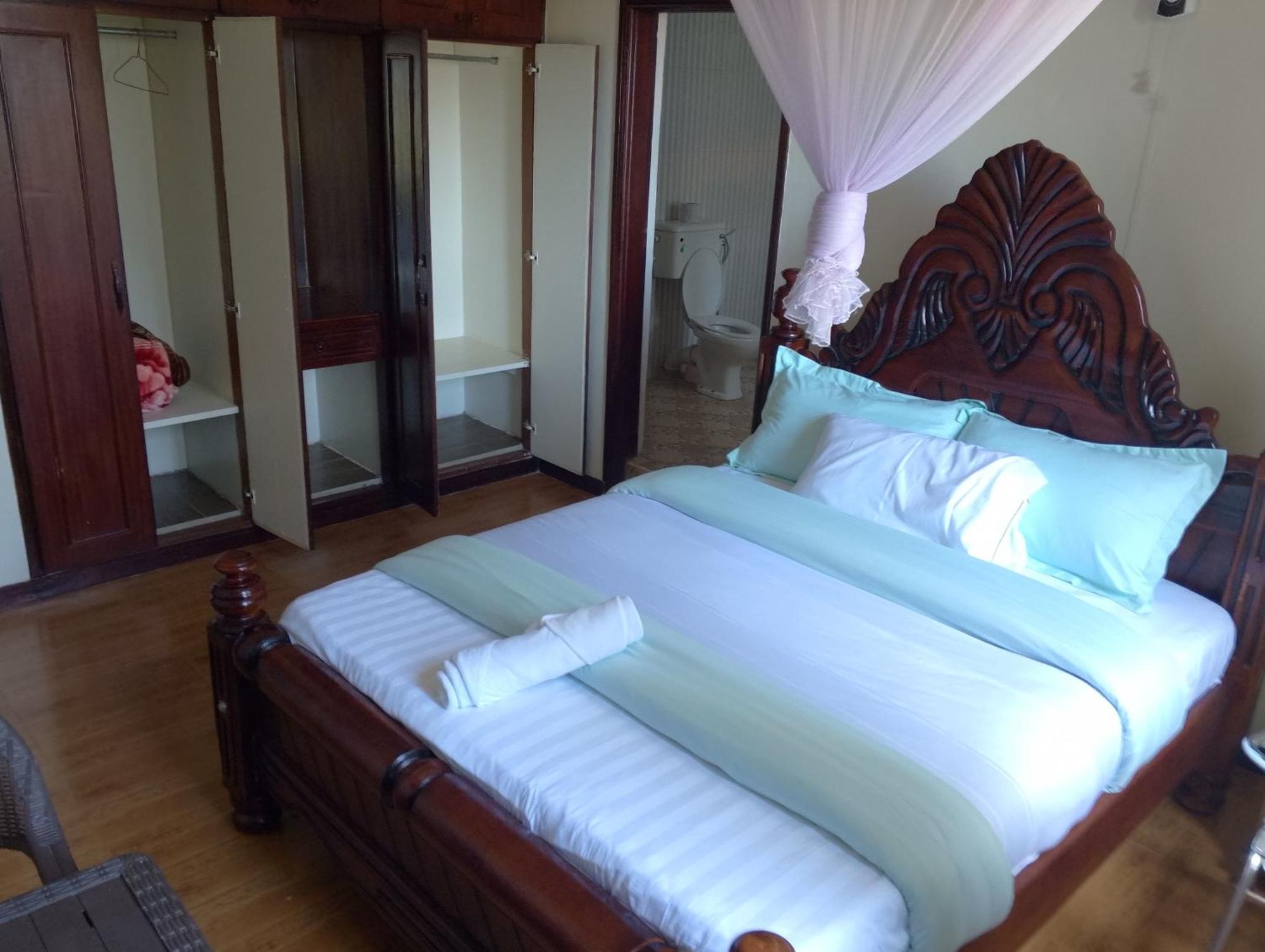 Discovery Courts Hotel عنتيبي المظهر الخارجي الصورة